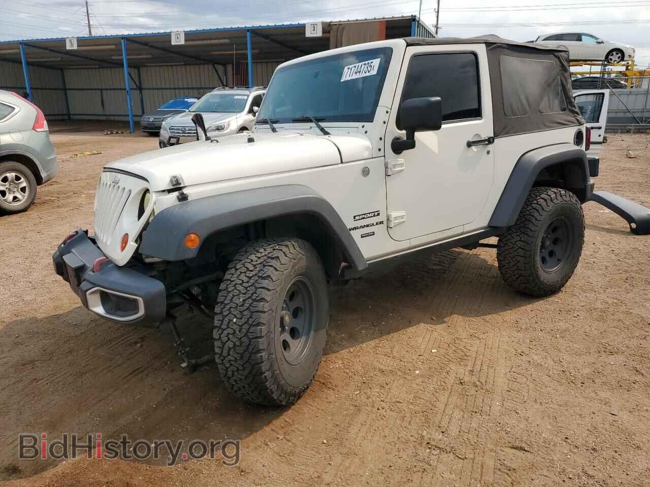 Фотография 1J4AA2D19AL191900 - JEEP WRANGLER 2010