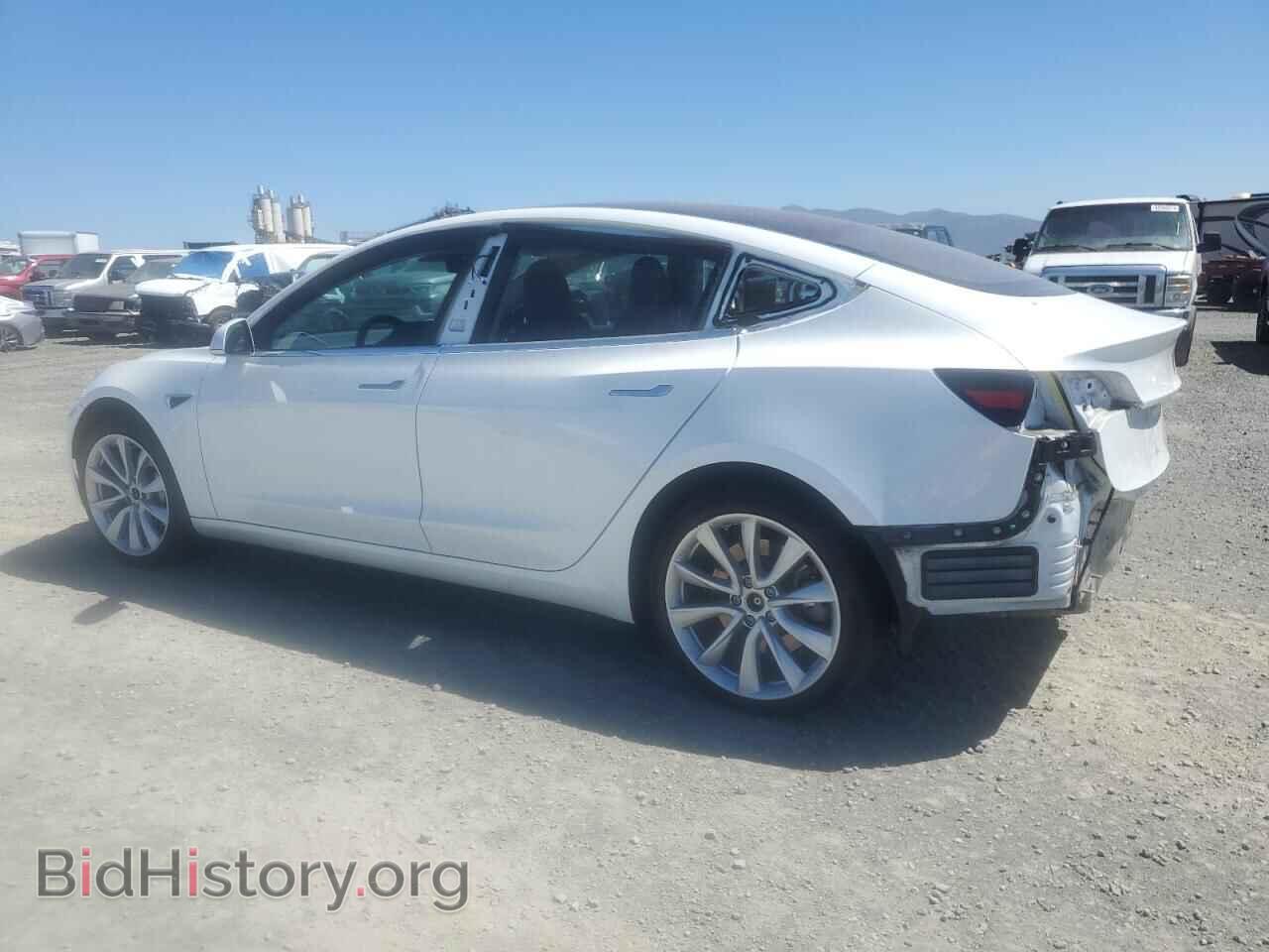 2018 TESLA MODEL 3 - VIN: 5YJ3E1EA8JF018352 - Фото 2
