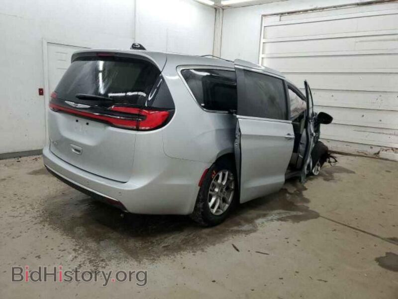 2024 Chrysler PACIFICA (VIN 2C4RC1BGXRR160209) — фото 3 из 12