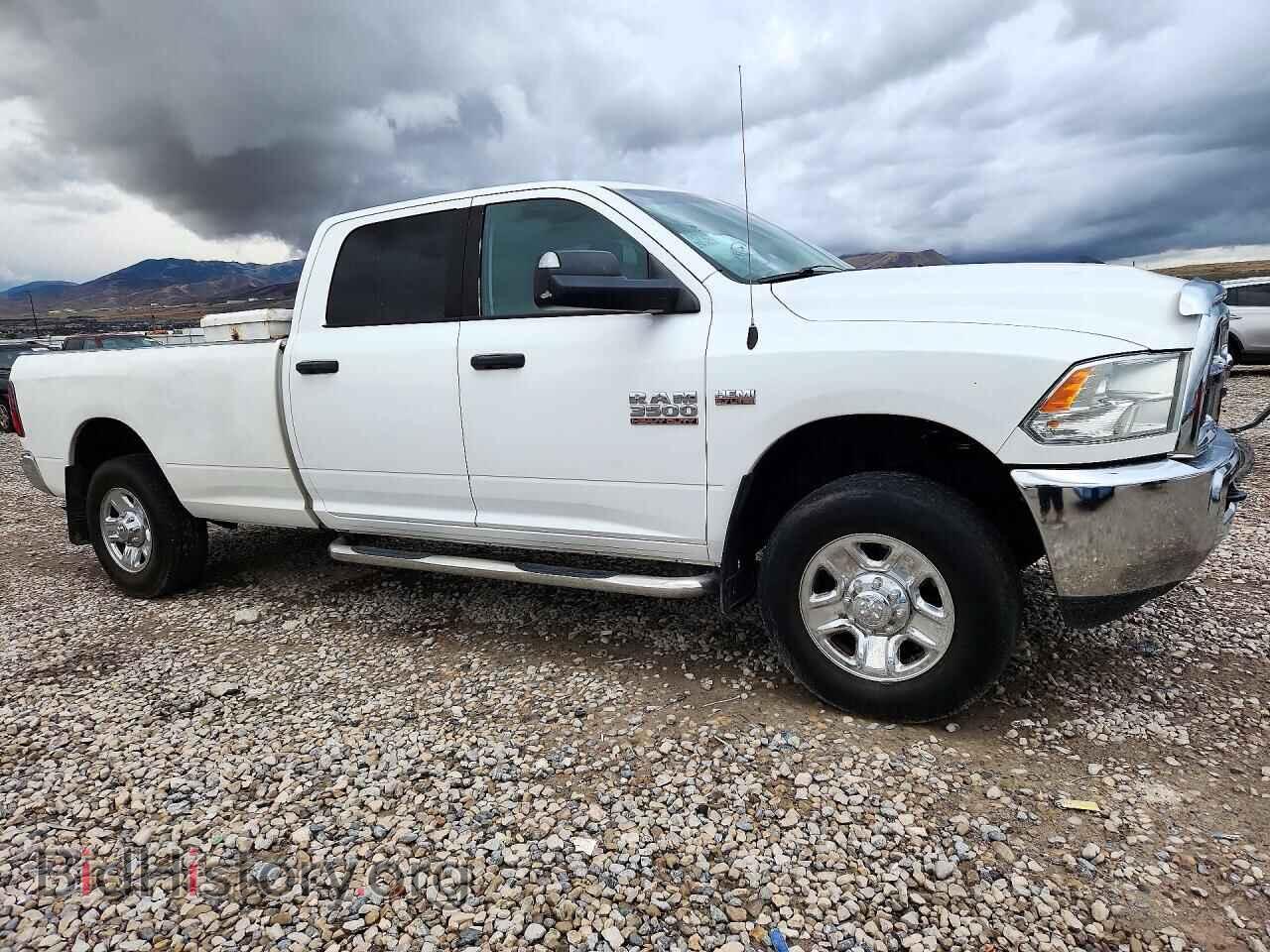 2015 RAM 3500 (VIN 3C63R3HT4FG704393) — photo 4 of 12