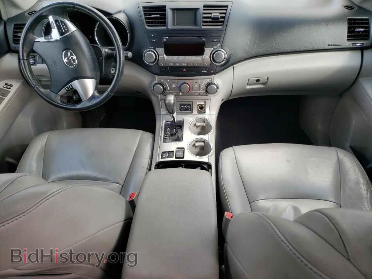 2011 TOYOTA HIGHLANDER - VIN: 5TDBK3EH6BS080827 - Фото 8