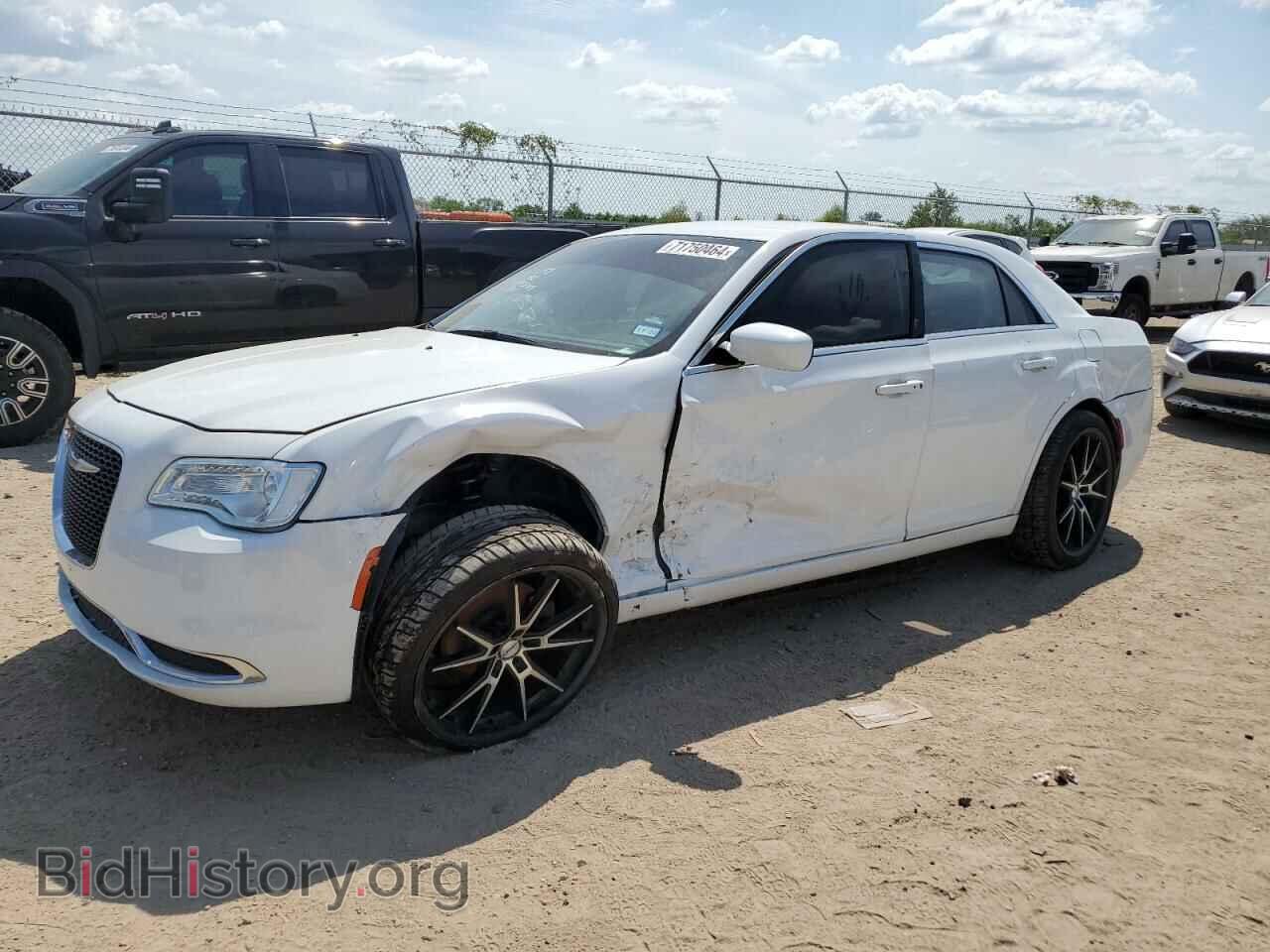 Photo 2C3CCAAG3JH338130 - CHRYSLER 300 2018