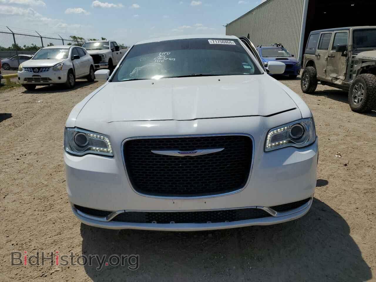 2018 CHRYSLER 300 - VIN: 2C3CCAAG3JH338130 - Фото 5