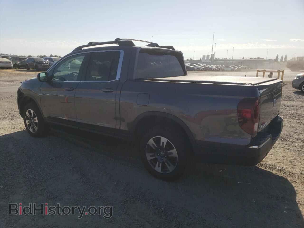 2017 HONDA RIDGELINE - VIN: 5FPYK3F65HB025815 - Фото 2