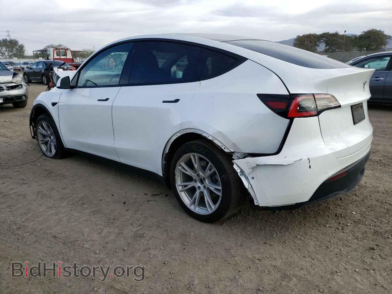 2021 TESLA MODEL Y - VIN: 5YJYGDEE8MF066247 - Фото 2