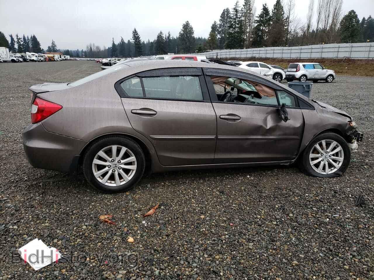 2012 HONDA CIVIC - VIN: 2HGFB2F95CH529449 - Фото 3