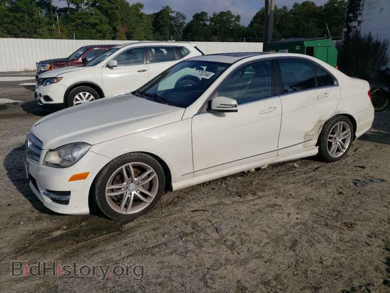 Фотография WDDGF8BB7CF913176 - MERCEDES-BENZ C-CLASS 2012