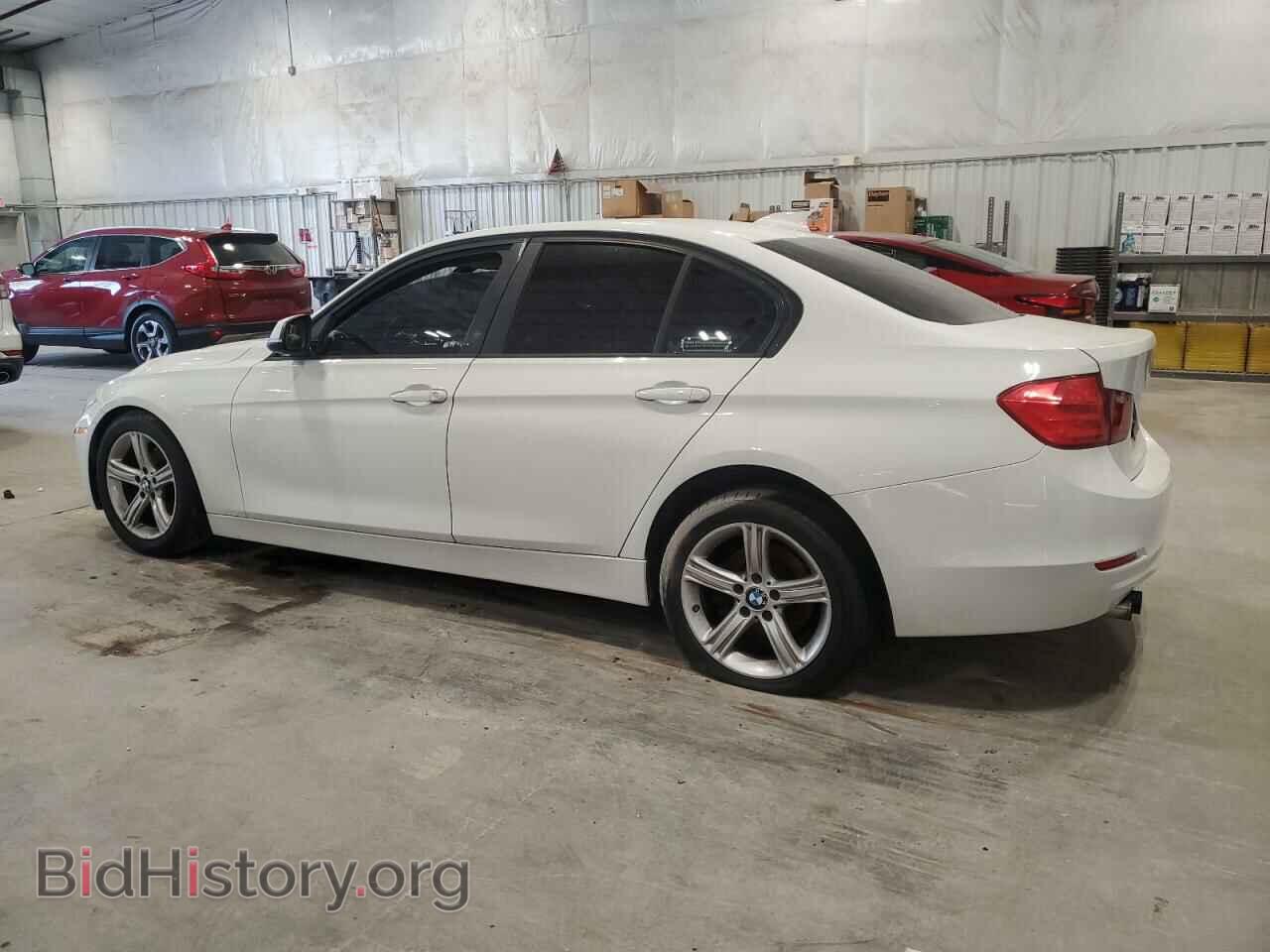 2012 BMW 3 SERIES - VIN: WBA3A5C57CF344714 - Фото 2