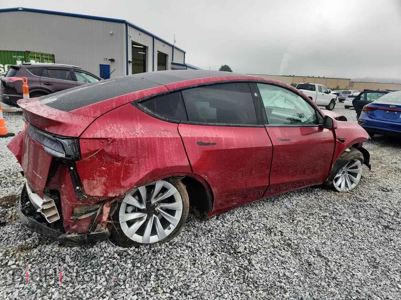 2026 Tesla MODEL Y (VIN 7SAYGDEEXTA467362) — фото 3 из 13