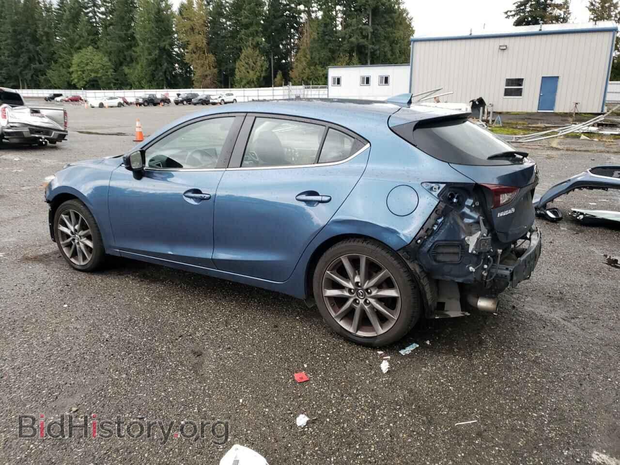 2018 MAZDA 3 - VIN: 3MZBN1L36JM213908 - Фото 2