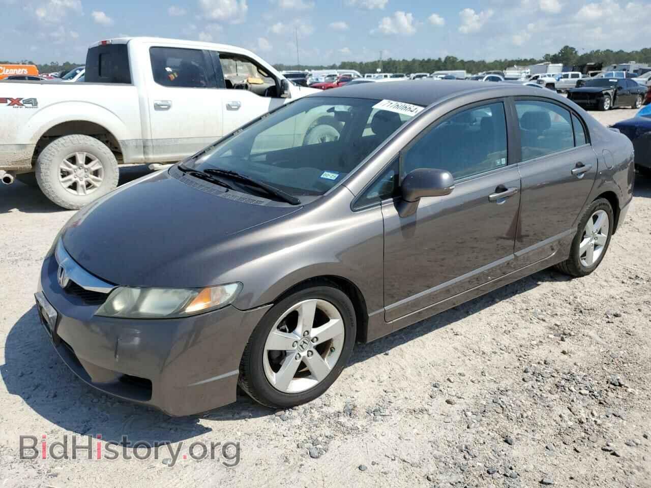 Фотография 19XFA1F64AE059702 - HONDA CIVIC 2010