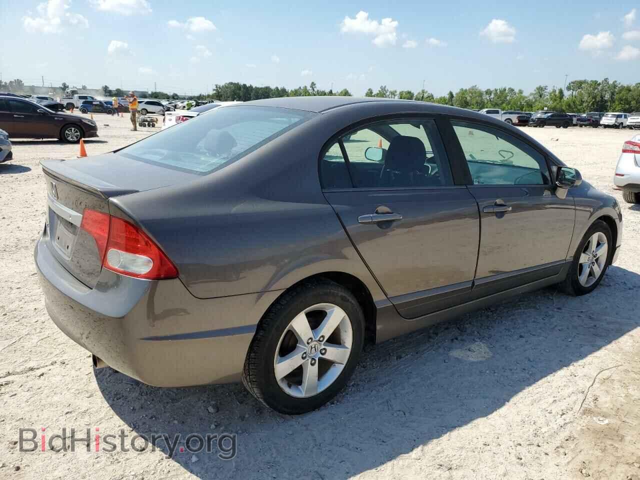 2010 HONDA CIVIC - VIN: 19XFA1F64AE059702 - Фото 3