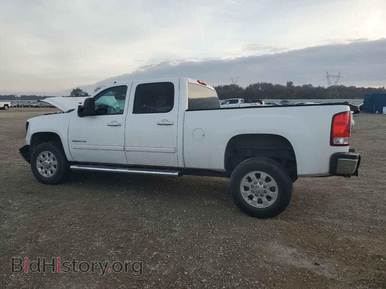 2011 GMC SIERRA - VIN: 1GT111C87BF255737 - Фото 2