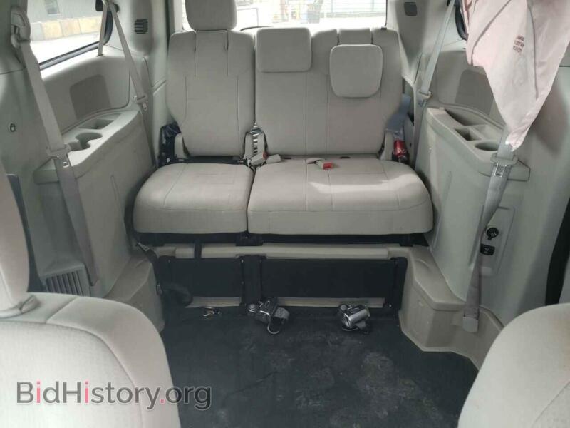 2011 Dodge CARAVAN (VIN 2D4RN5DG3BR775045) — фото 10 из 13