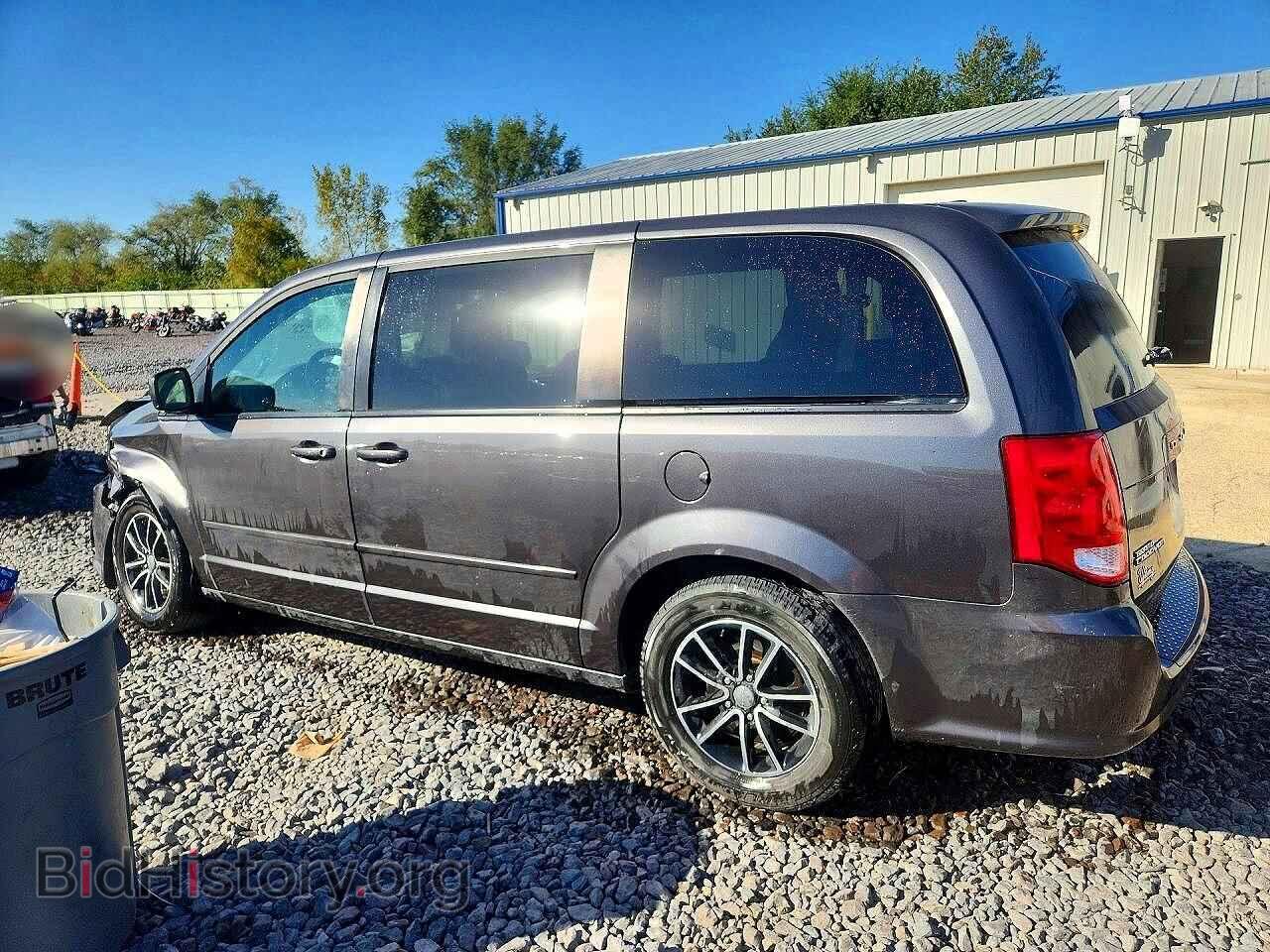 2017 DODGE CARAVAN - VIN: 2C4RDGBG1HR615690 - Photo 2