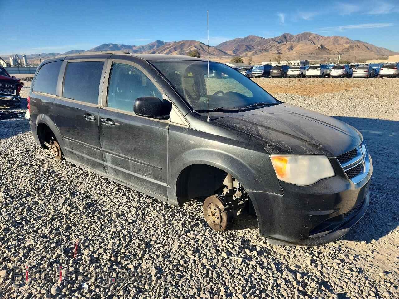 2013 DODGE CARAVAN - VIN: 2C4RDGCG9DR655203 - Photo 4