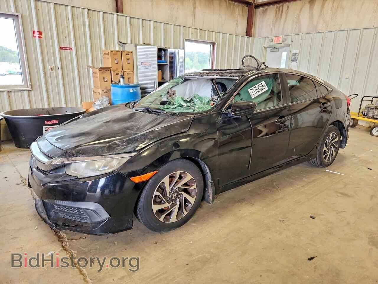 Photo 19XFC2F76GE084795 - HONDA CIVIC 2016