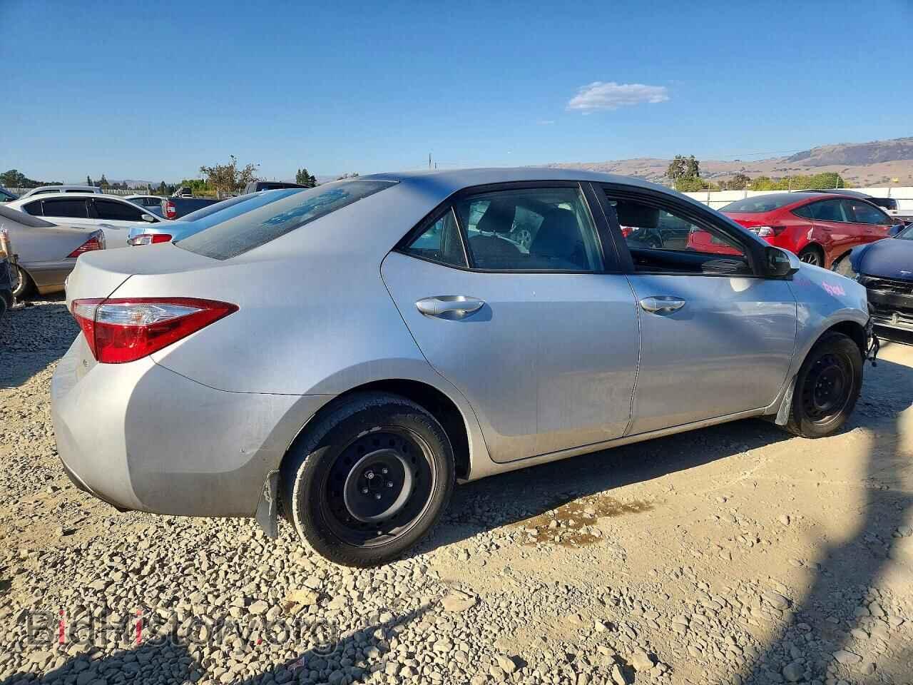 2015 TOYOTA COROLLA - VIN: 5YFBURHE2FP274509 - Фото 3