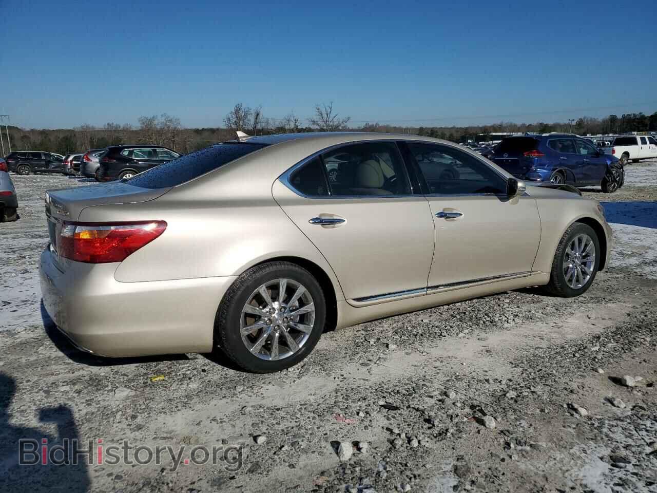 2011 LEXUS LS460 - VIN: JTHBL5EF4B5106627 - Photo 3
