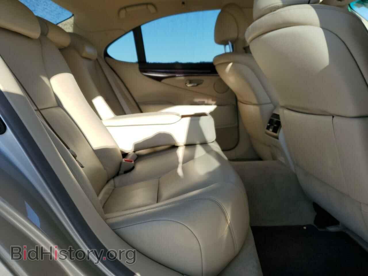 2011 LEXUS LS460 - VIN: JTHBL5EF4B5106627 - Photo 10