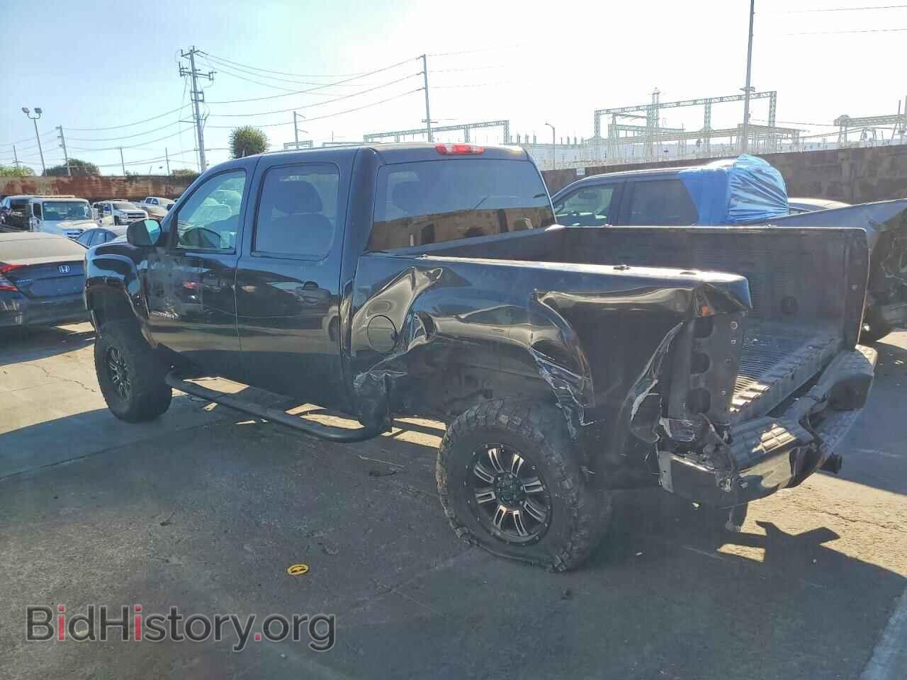 2011 GMC SIERRA - VIN: 3GTP2VE32BG266871 - Photo 2