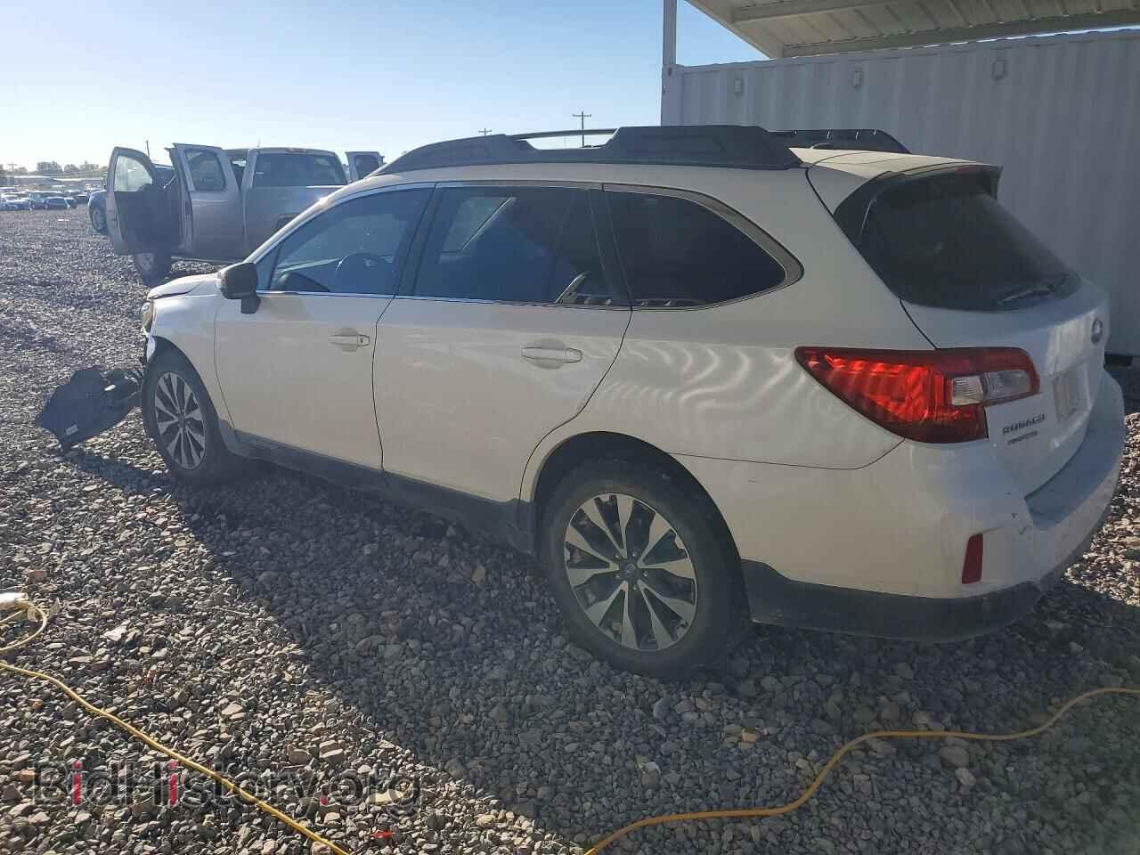 2015 SUBARU OUTBACK - VIN: 4S4BSANC8F3280538 - Photo 2