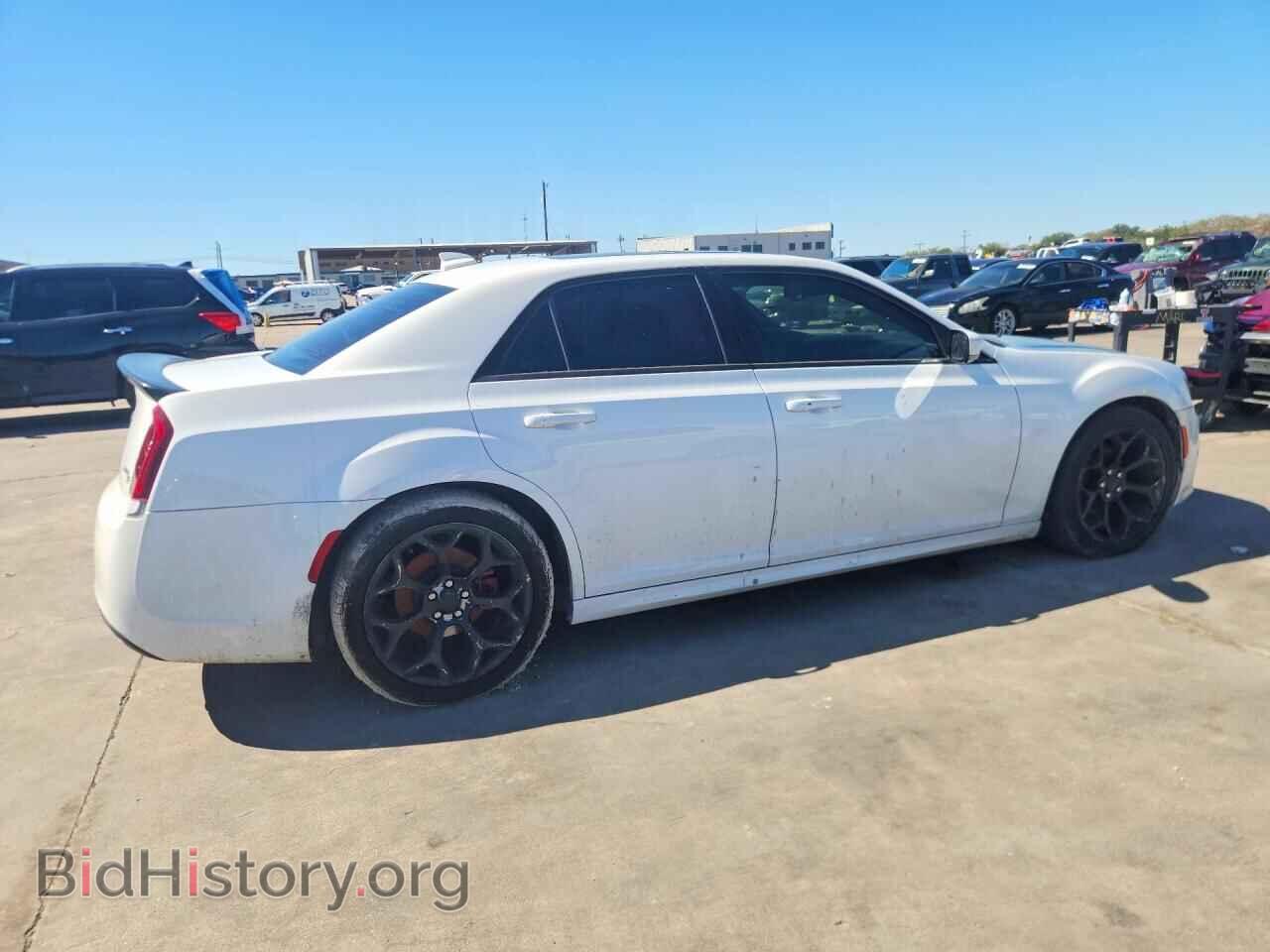 2018 CHRYSLER 300 - VIN: 2C3CCABG2JH243654 - Photo 3