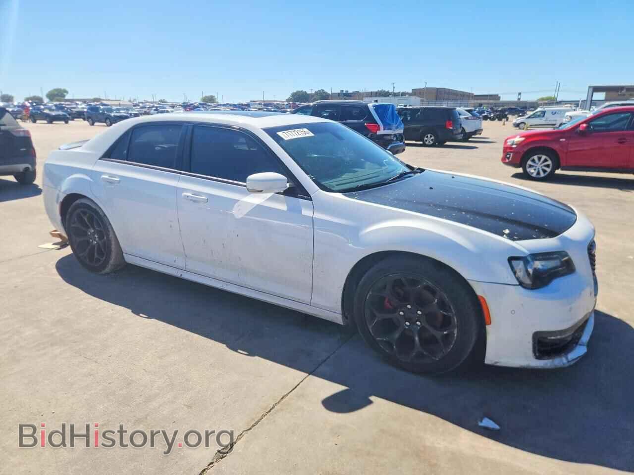 2018 CHRYSLER 300 - VIN: 2C3CCABG2JH243654 - Photo 4