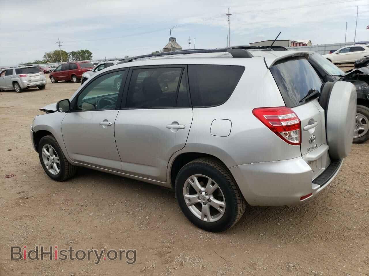 2011 TOYOTA RAV4 - VIN: 2T3BF4DV5BW096226 - Фото 2