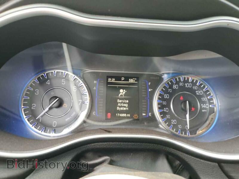 2015 Chrysler 200 (VIN 1C3CCCAB5FN657222) — фото 9 из 12