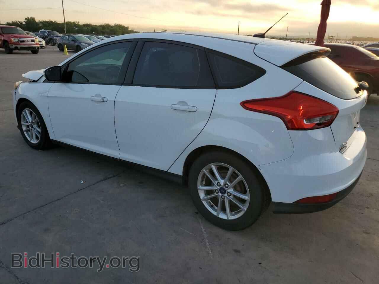 2016 FORD FOCUS - VIN: 1FADP3K26GL348557 - Фото 2