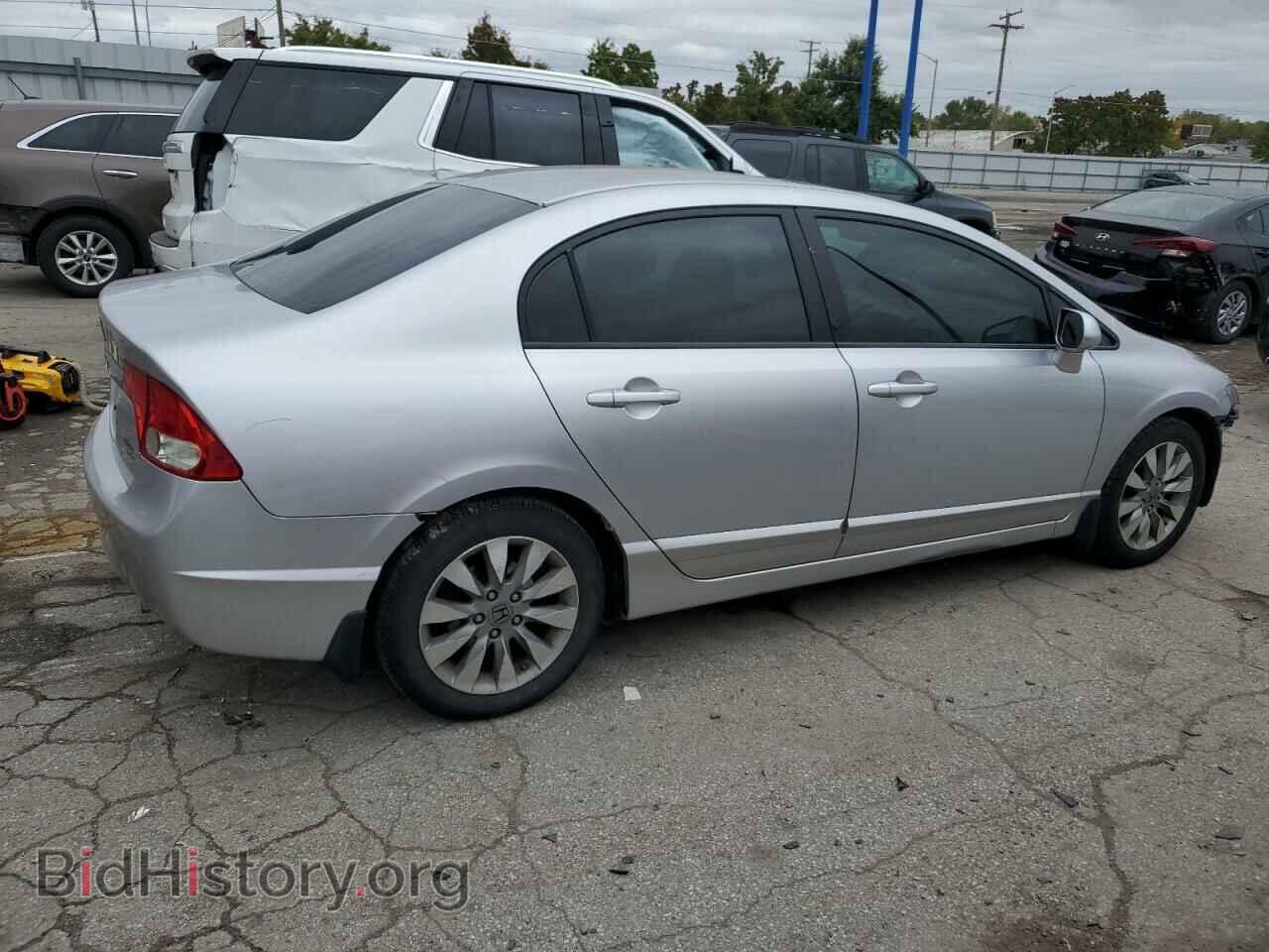 2011 HONDA CIVIC - VIN: 19XFA1F88BE004981 - Фото 3