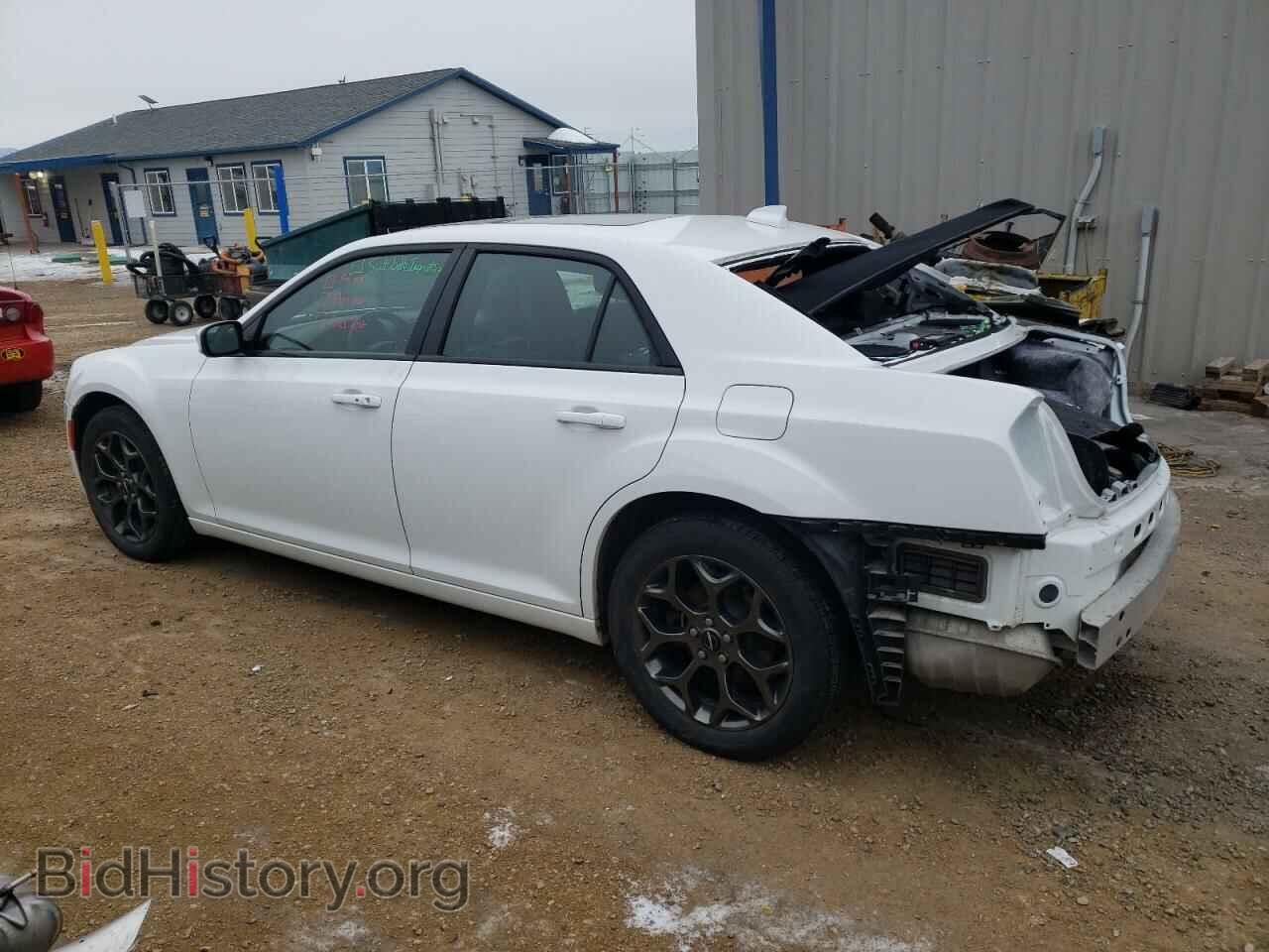 2018 CHRYSLER 300 - VIN: 2C3CCAGG8JH326143 - Фото 2