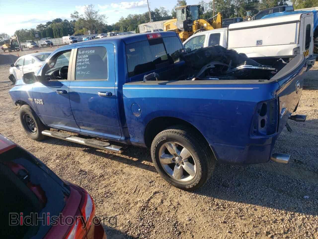 2017 RAM 1500 - VIN: 3C6RR6LT0HG716868 - Фото 2