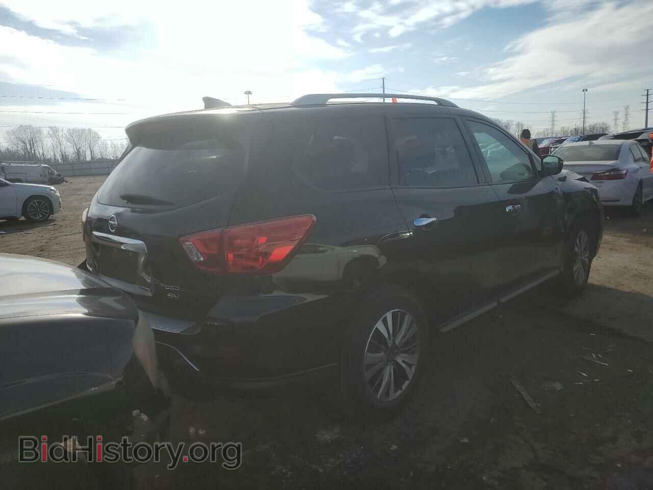 2017 NISSAN PATHFINDER - VIN: 5N1DR2MM8HC688013 - Фото 3