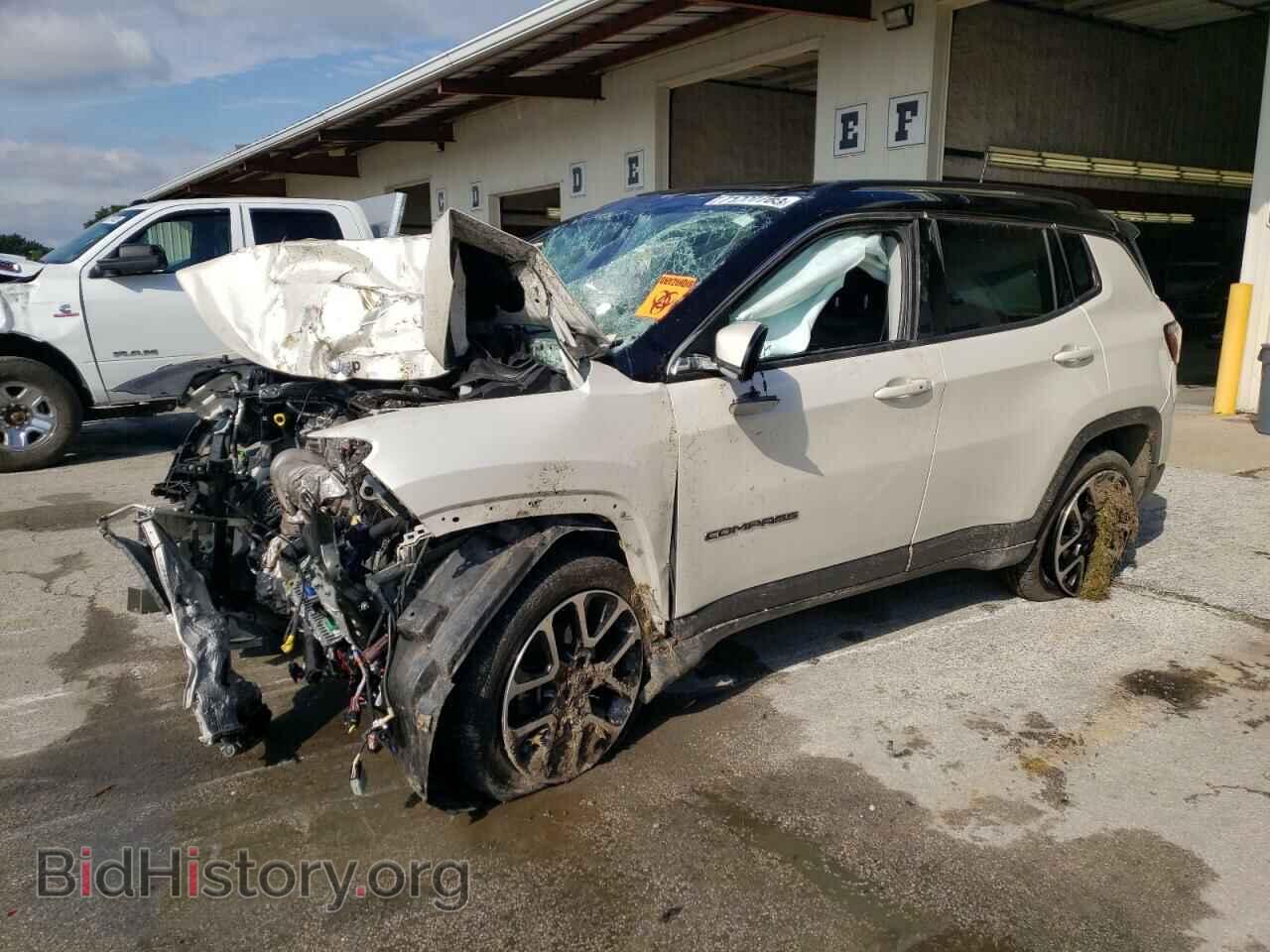 Фотография 3C4NJDCB9JT238523 - JEEP COMPASS 2018