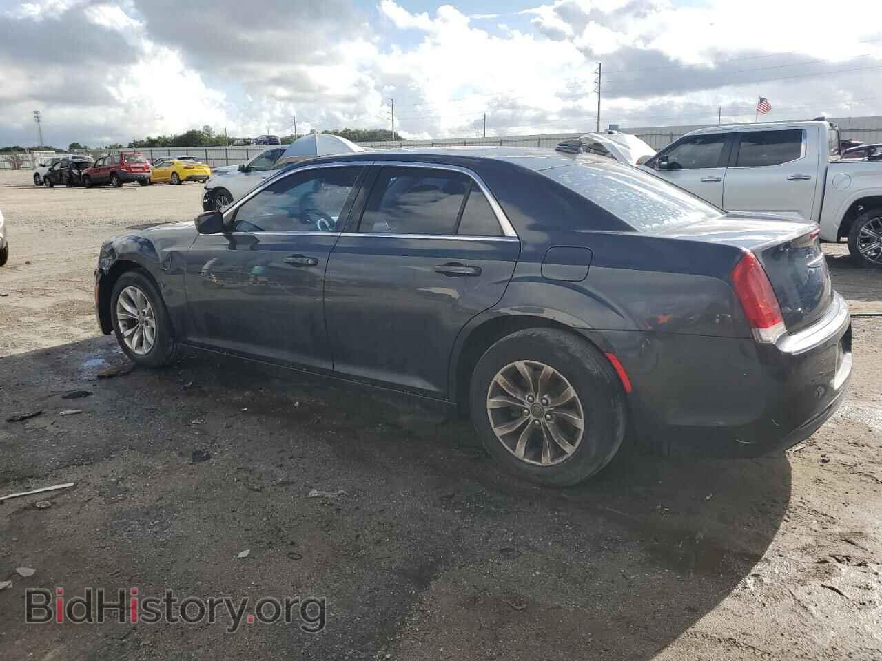 2015 CHRYSLER 300 - VIN: 2C3CCAAG9FH930543 - Фото 2