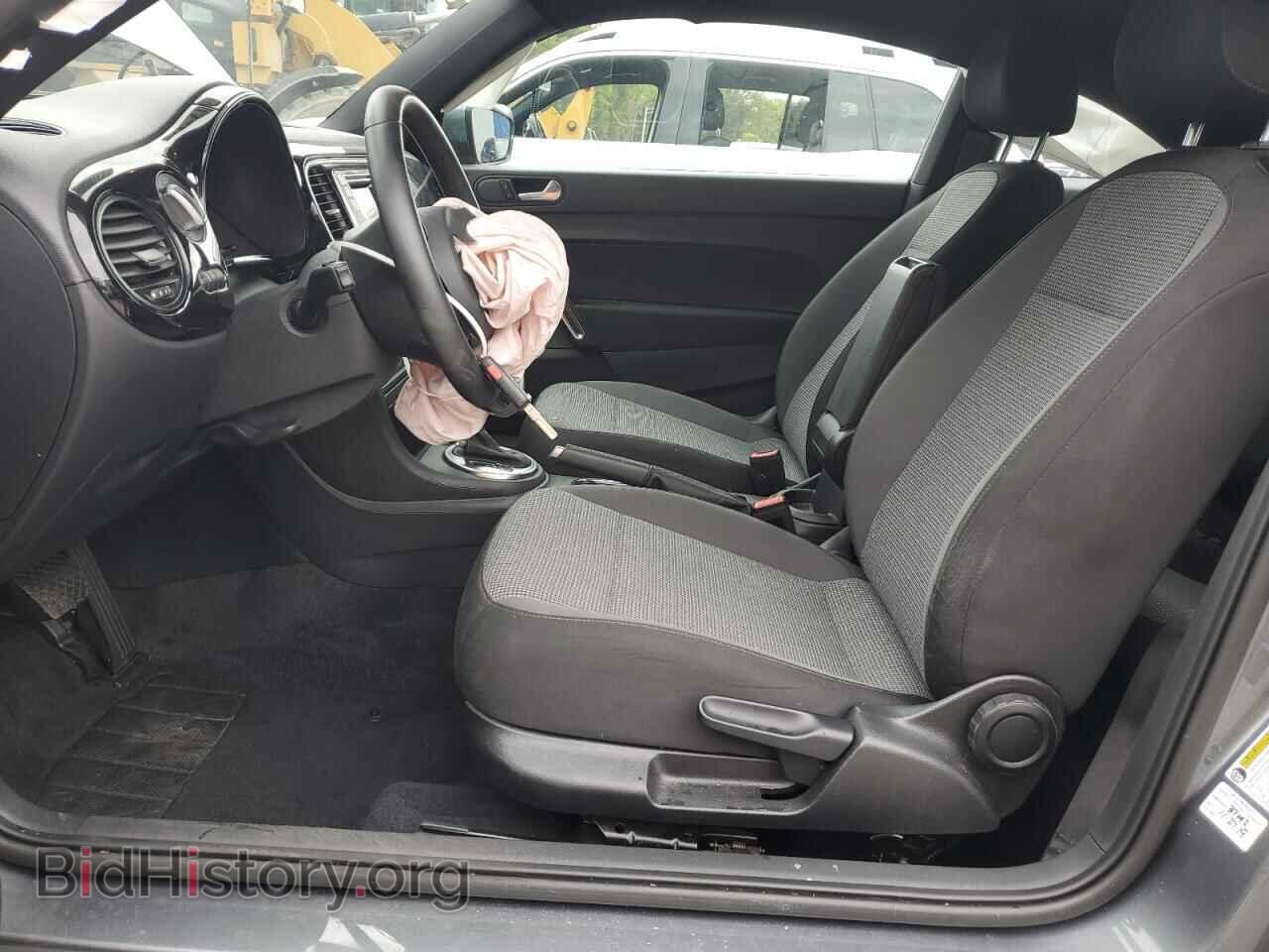 2019 VOLKSWAGEN BEETLE - VIN: 3VWFD7AT5KM709097 - Фото 7