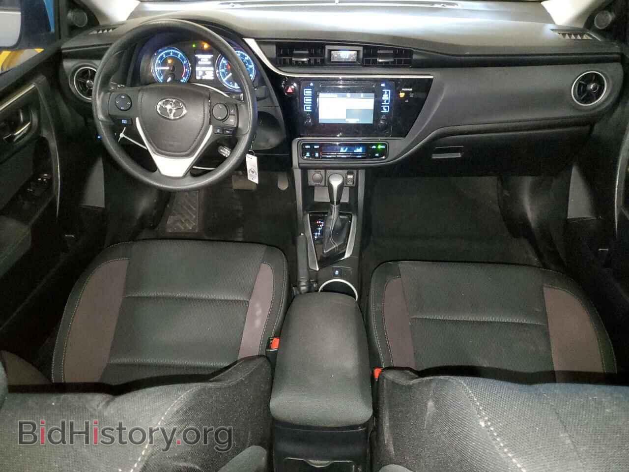 2017 TOYOTA COROLLA - VIN: 2T1BURHE2HC831003 - Фото 8