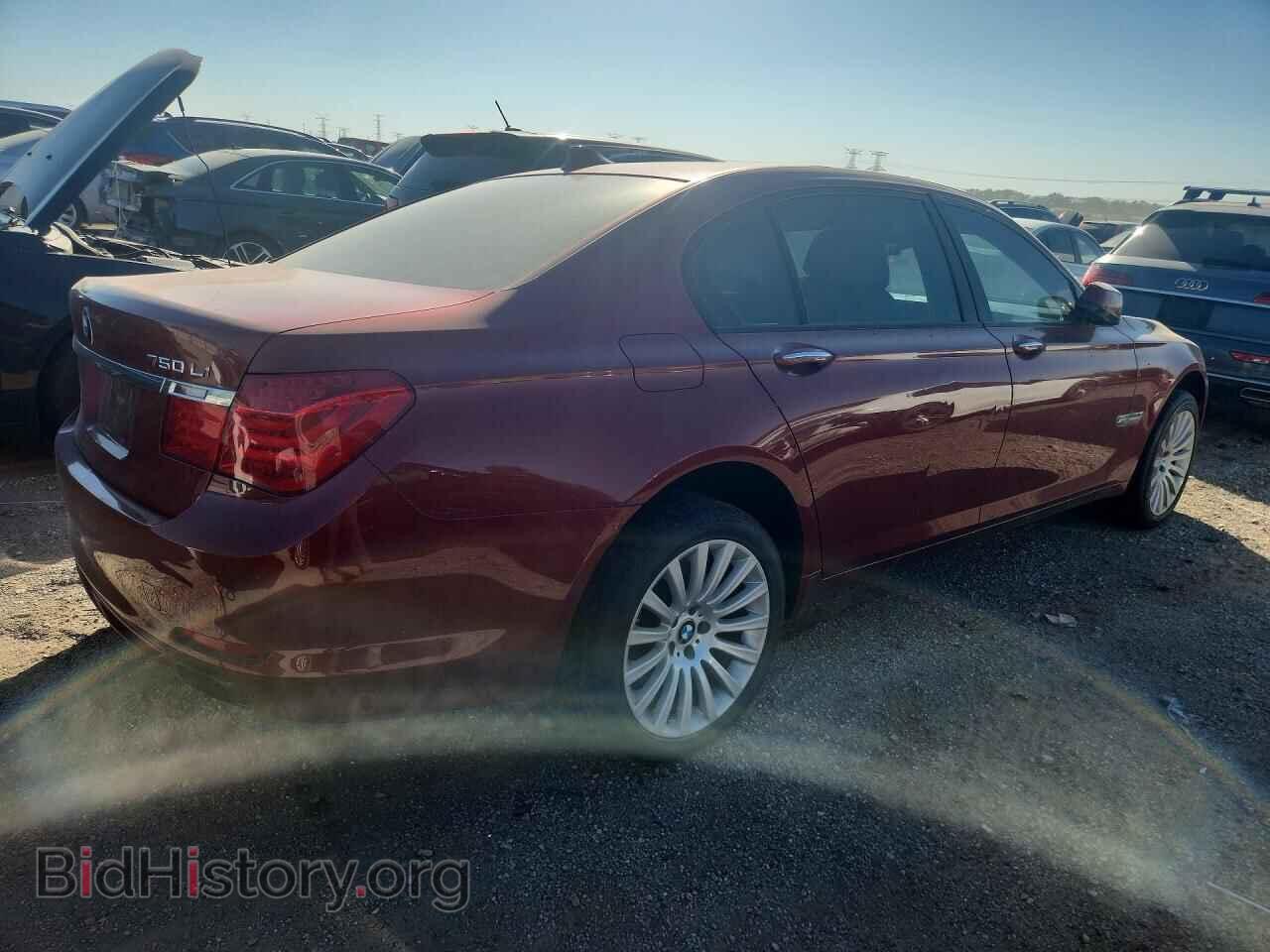 2012 BMW 7 SERIES - VIN: WBAKC8C52CC437696 - Photo 3