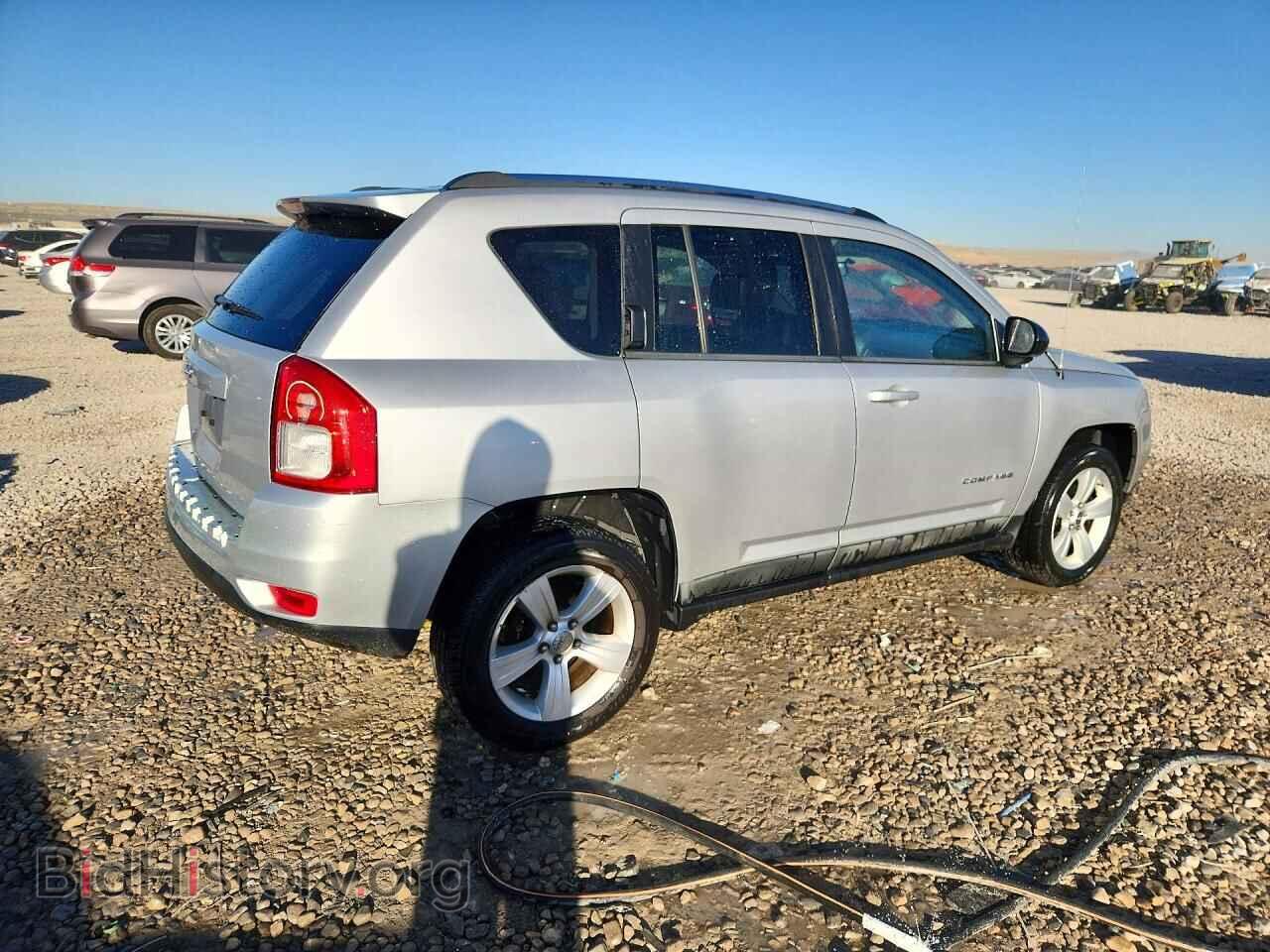 2011 JEEP COMPASS - VIN: 1J4NF1FB1BD141782 - Photo 3