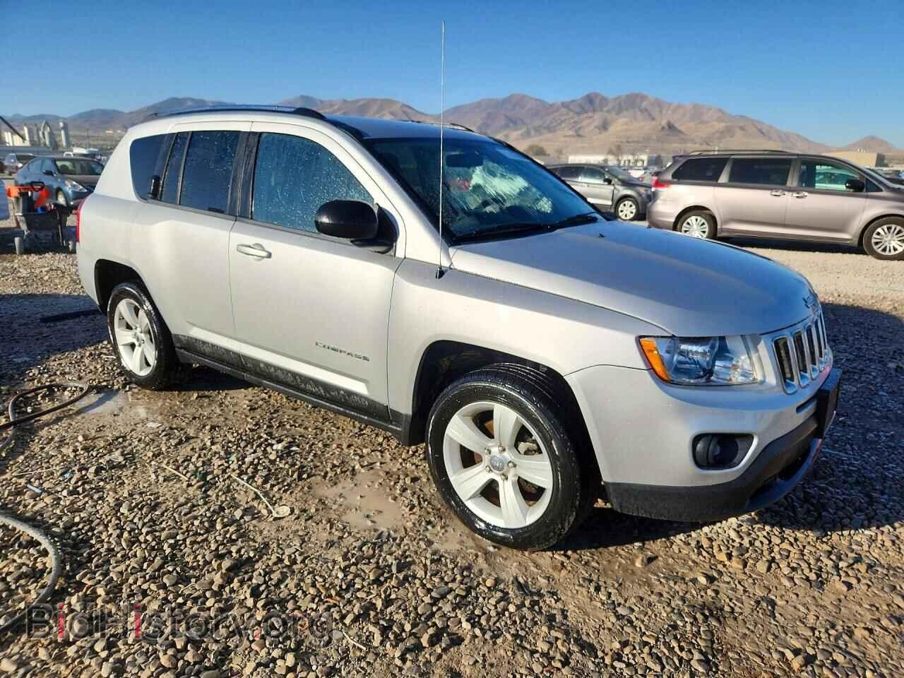 2011 JEEP COMPASS - VIN: 1J4NF1FB1BD141782 - Photo 4