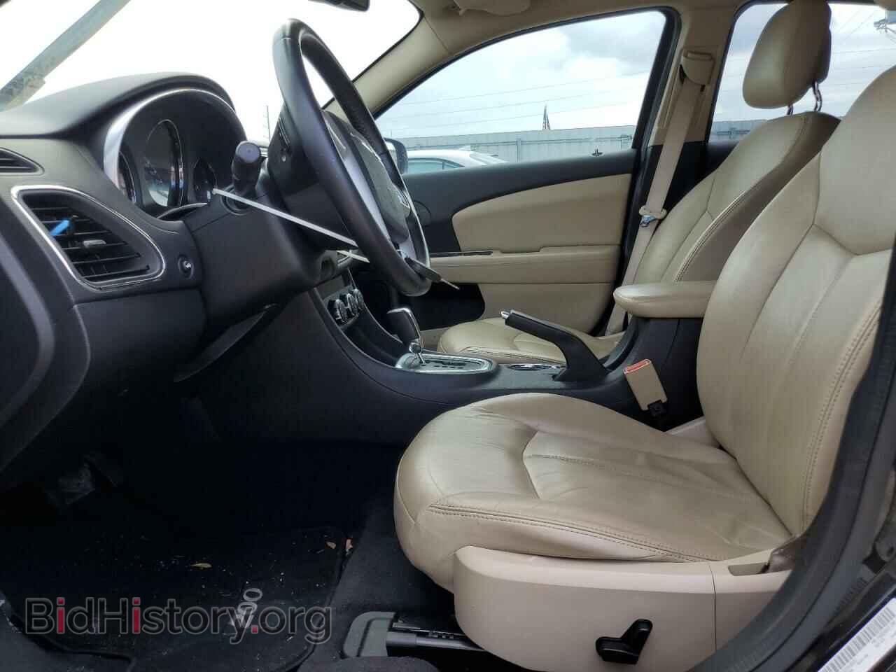 2012 CHRYSLER 200 - VIN: 1C3CCBCG2CN158831 - Фото 7