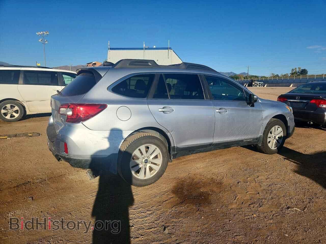 2017 SUBARU OUTBACK - VIN: 4S4BSAFC0H3305904 - Фото 3