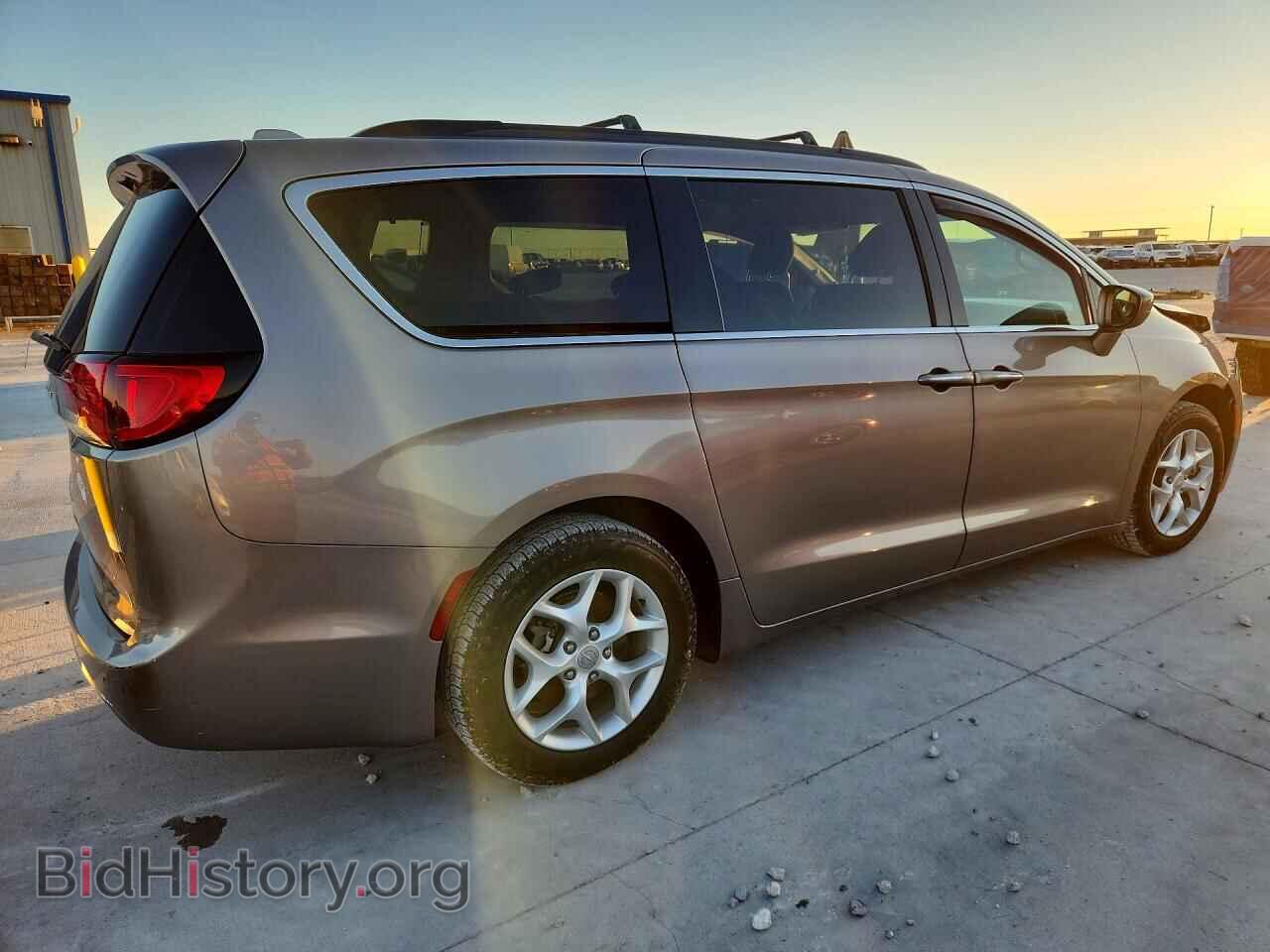 2018 CHRYSLER PACIFICA - VIN: 2C4RC1FG6JR104573 - Photo 3