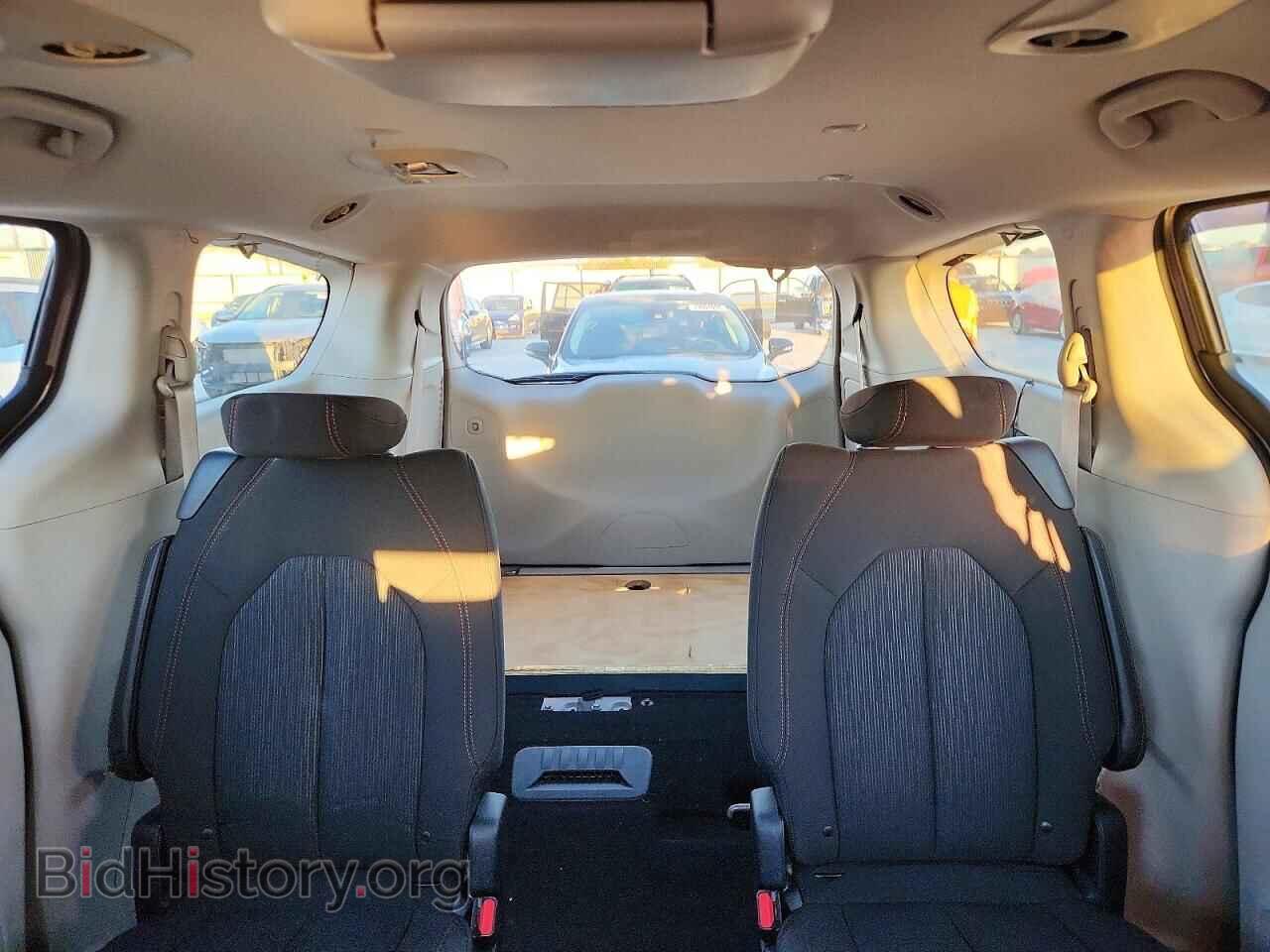 2018 CHRYSLER PACIFICA - VIN: 2C4RC1FG6JR104573 - Photo 10