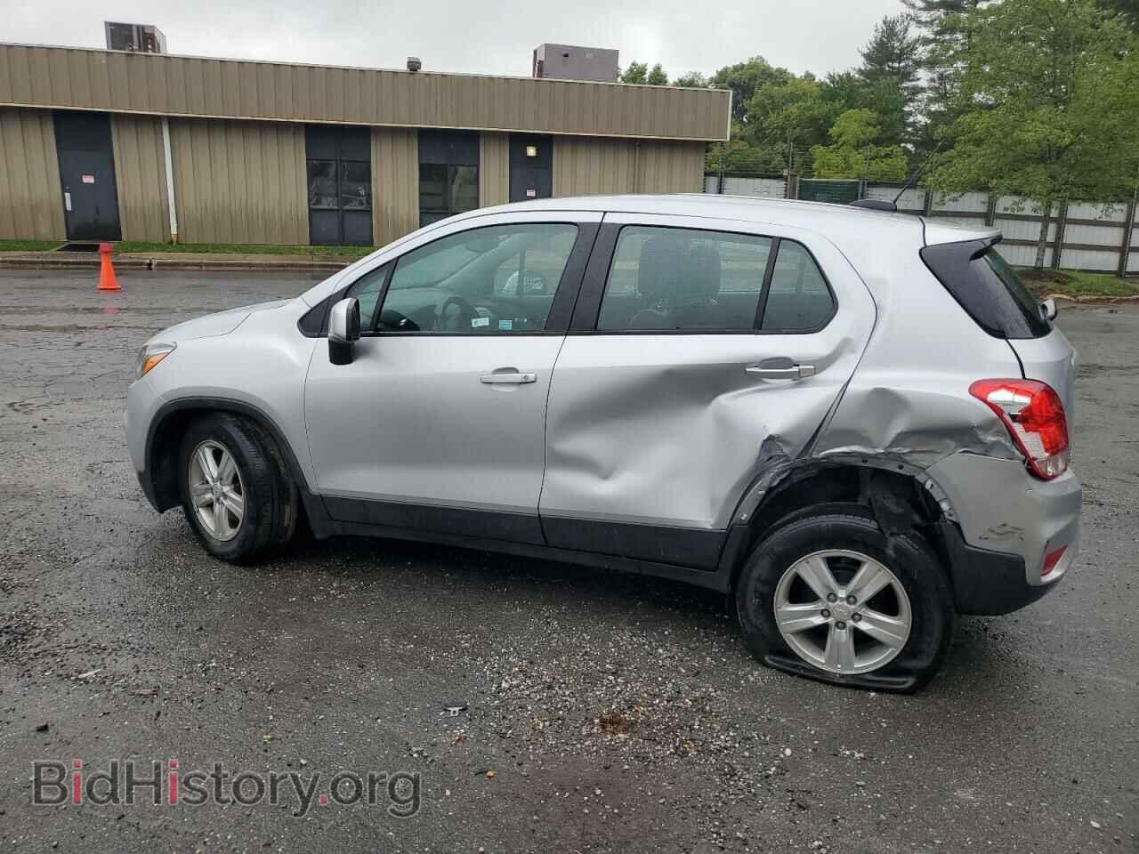 2020 CHEVROLET TRAX - VIN: 3GNCJKSB3LL343775 - Фото 2