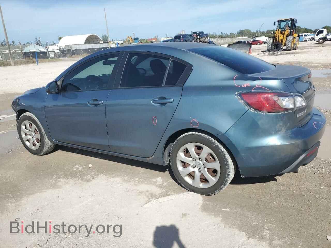 2011 MAZDA 3 - VIN: JM1BL1UFXB1497687 - Фото 2