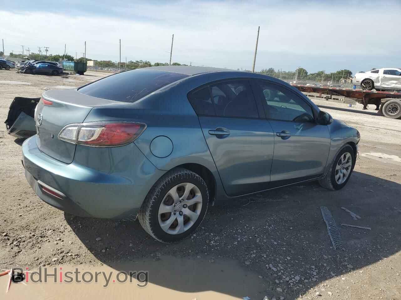 2011 MAZDA 3 - VIN: JM1BL1UFXB1497687 - Фото 3