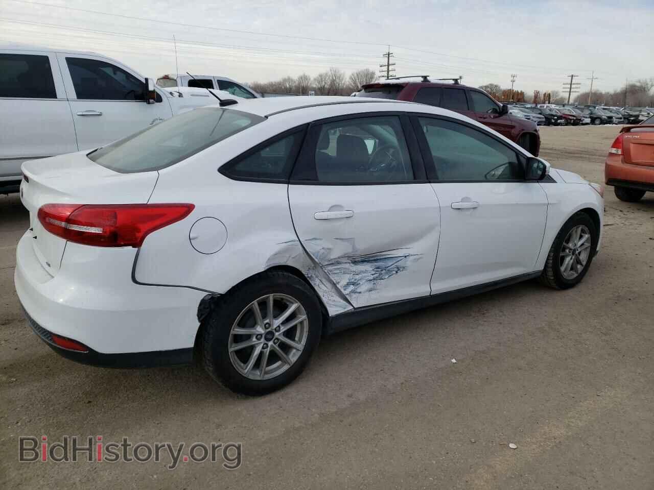 2017 FORD FOCUS - VIN: 1FADP3F25HL205711 - Photo 3